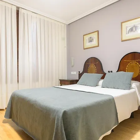 Hospedium Plaza Mayor 2*