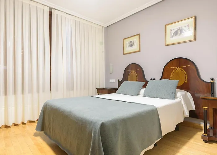 Hospedium Plaza Mayor 2*